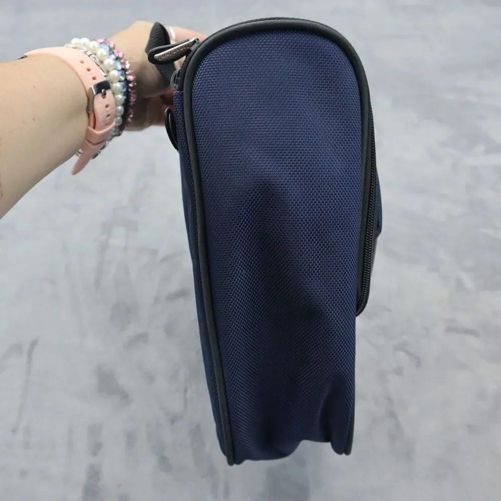 Travelon Carrying Bag Case Navy Blue Travel Tote Zip Closure Electronics Padded